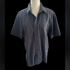 Ezekiel button down shirt. Size‎ XL​